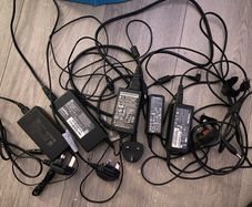 5 Power Adapters Chargers Lenovo, Toshiba, LG, Delta & APO