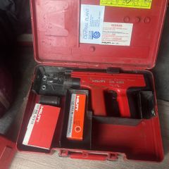 Hilti masonry nail gun in good condition, no use for it