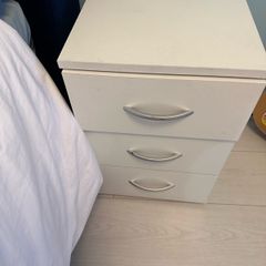 Bed side table