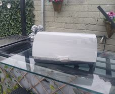 bread bin