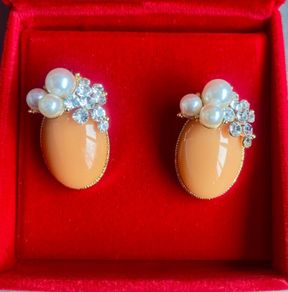 Brand new Pearl & Stone Stud Earrings