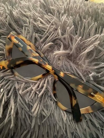 Miu miu cat eye sunglasses great condition purchased in arnotts