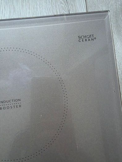 Whirpool beige induction hob