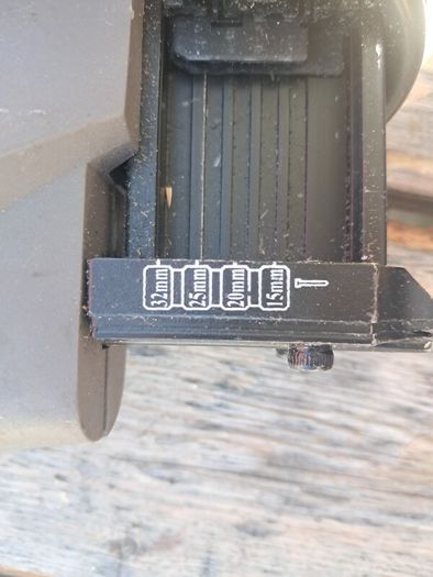 pin gun Titan