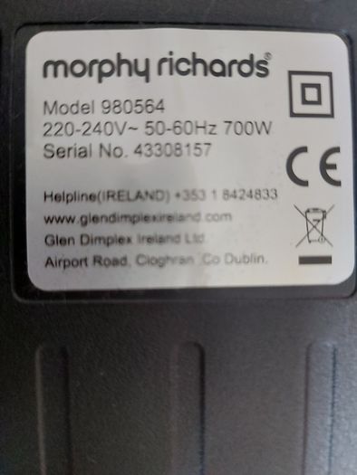 Morphy Richards Vacuum Cleaner, Model 980564, Red, in excellent condition and great suction