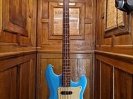 main image for ad Hagstrom Futurama Bass 1960's