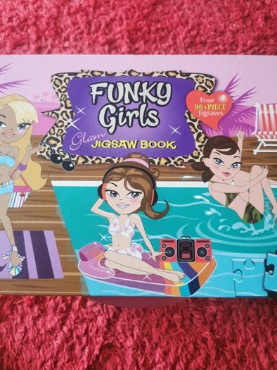 Girls jigsaw puzzle book large