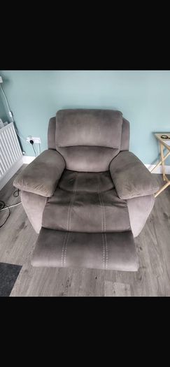 3 & 1 seater reclining sofa