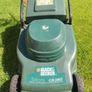 Electric Black & Decker lawnmower Image 3