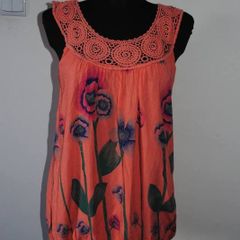 Nice italian top size UK12/14 EUR40/42 Postage included