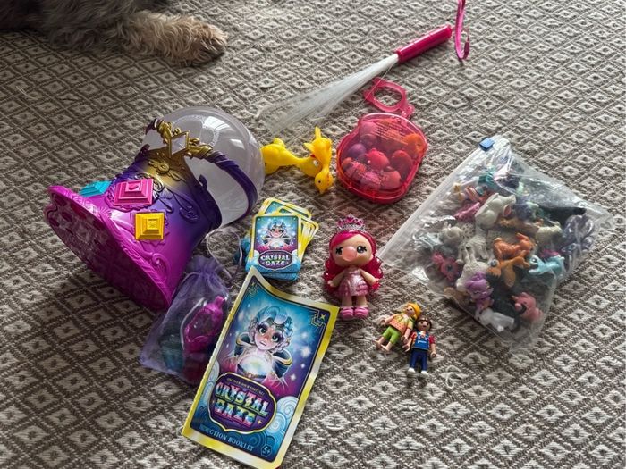 toys (crystal gaze, squishmallows and other)