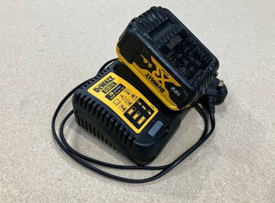 DeWalt Charger & Battery 5Ah