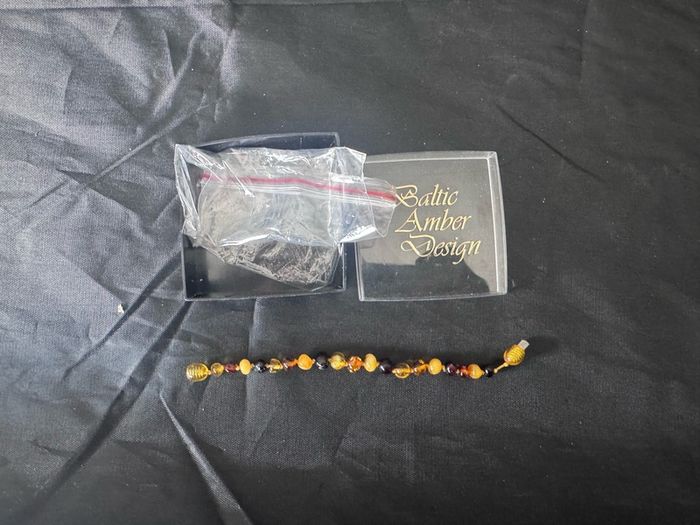 Baltic Amber bead baby bracelet - New