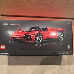 LEGO Technic Ferrari Daytona SP3 42143 - Retired