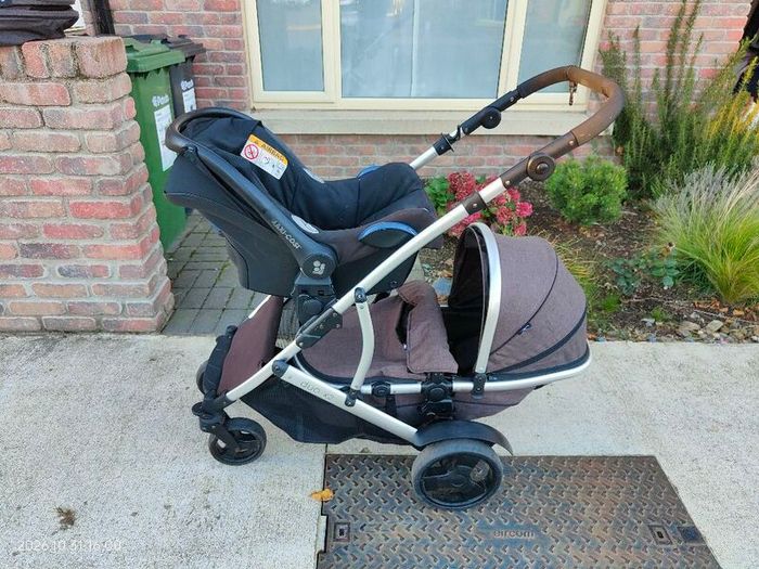 Babylo Duo x2 (double buggy) with MaxiCosi CabrioFix Isofix Base