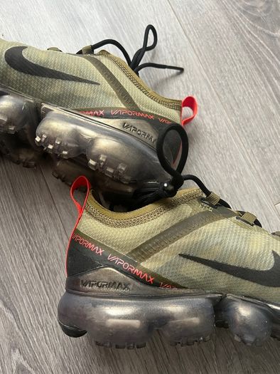 Nike Vapormax size 6