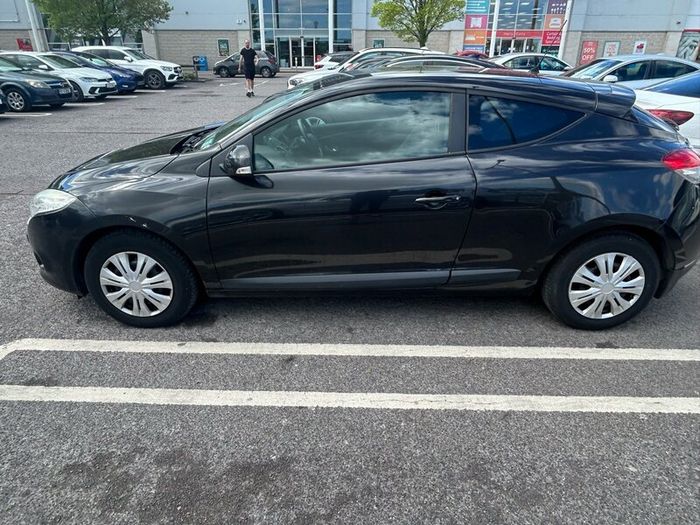 Renault megane coupe 2010