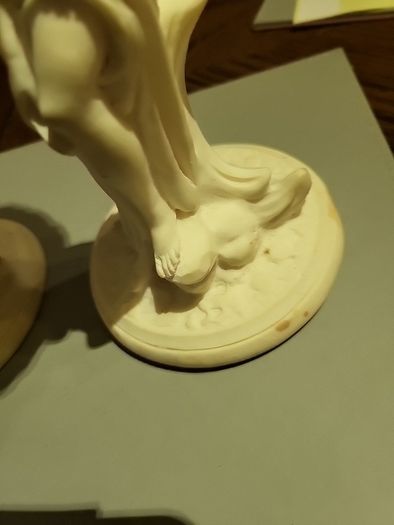 Vintage faro figurines