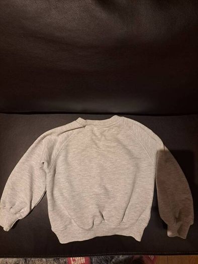 Leigh Tucker Willow Carnival grey sparkly girl's sweatshirt  age 3/4 years Postage included