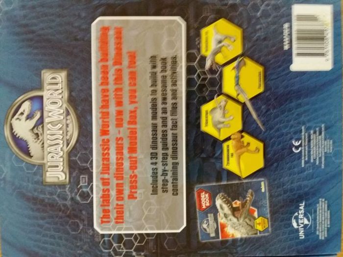 Jurassic World Press-Out Model Box