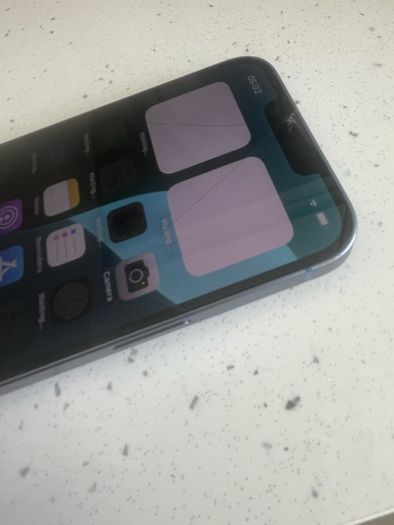 IPhone 14 - UNLOCKED - 86% Battery Health