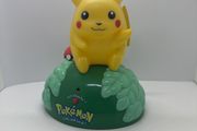 pikachu vintage figure 1999