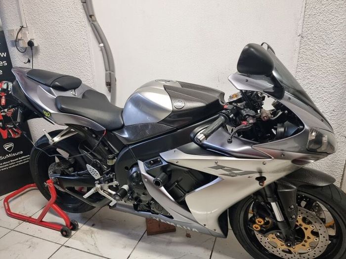 Yamaha R1 2004