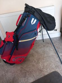 callaway water resistant golf bag with stand.