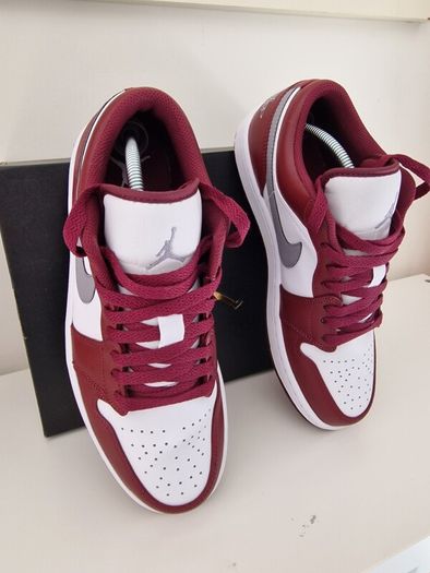 Nike Air Jordan 1 Low - White Bordeaux