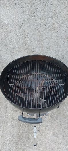Weber Kettle 57 BBQ Charcoal Grill
