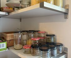 Wall shelf with brackets