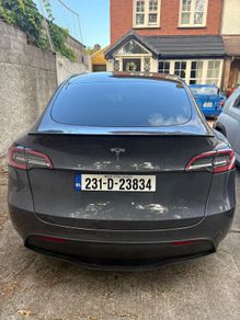 Tesla Model Y RWD 2023