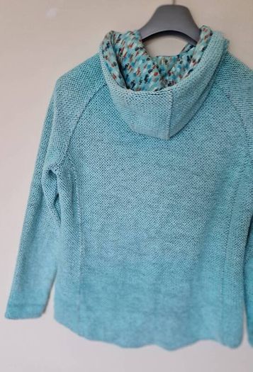 Weird fish chicoa hoodie Size l4 ptp 21" Full zip turquoise in excellent condition