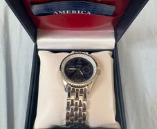 America Quartz watch M5403