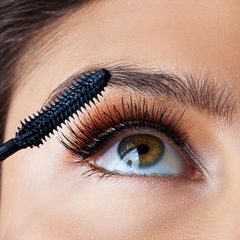 Fabulous Black Mascara with Amazing Silicone Brush - Full Volume & Lenght