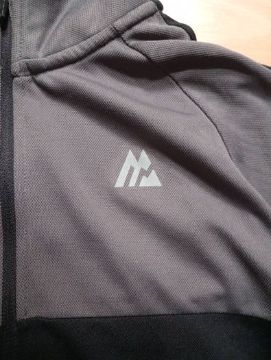 Montirex Tracksuit ((Age 12-13yrs Like New))