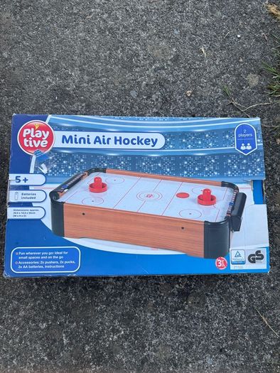 mini air hockey
