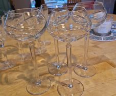 Set of 4 Louise Kennedy for Tipperary Crystal "Sea Aster" Wine Glasses