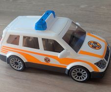 Playmobil ambulance car