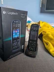 Logitech Harmony Touch - universal remote
