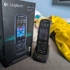 Logitech Harmony Touch - universal remote
