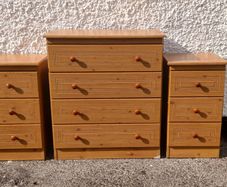 Chest of drawers