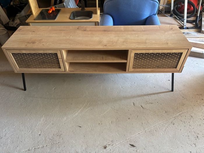 Modern unit