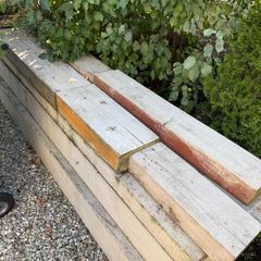 Timber railway sleepers