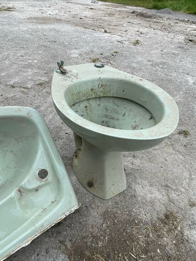 Free Toilet Sink Pedestal