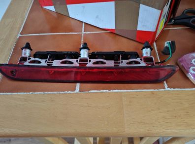 Hyundai i10 high brake light.