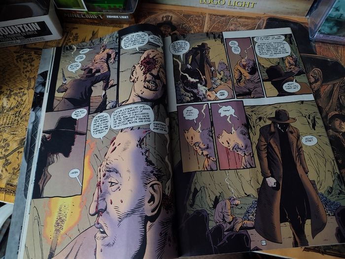Preacher ! First Issue ! 1st Appearance of Preacher ! HOT COPY ! 1995 ! by Vertigo (DC Comics) !