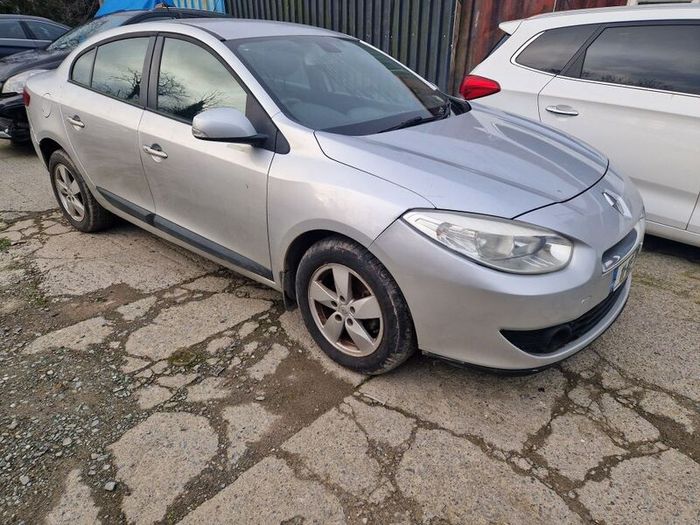 Renault fluence 2011 parts