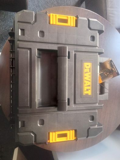 Dewalt
