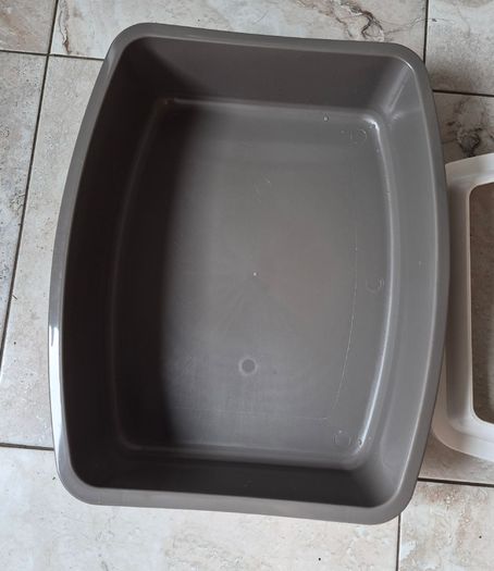 Cat Litter tray with lid